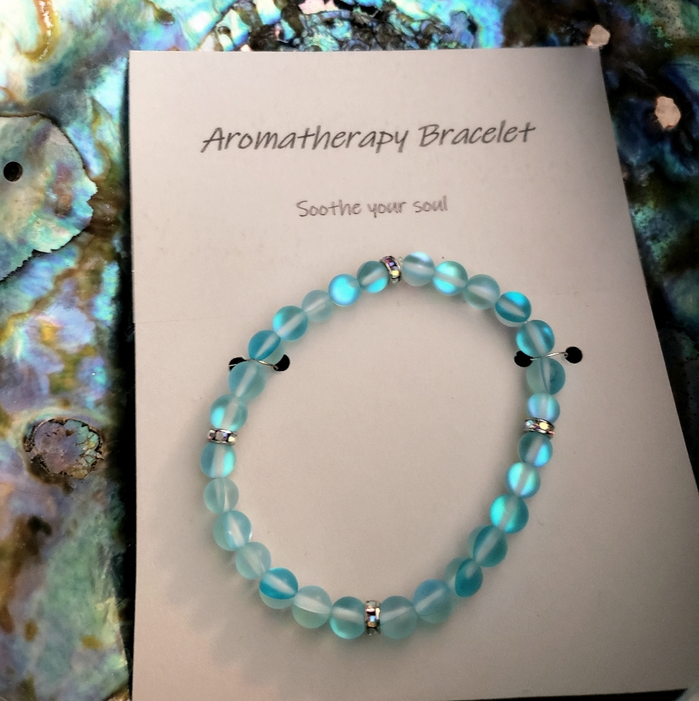 "Mermaid Stone" Aromatherapy Bracelet - Picture 4 of 4